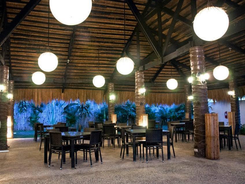 מקטאן Natures Garden Park Resort And Spa מראה חיצוני תמונה